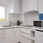 阿法玛耶罗酒店 *