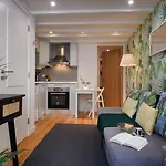 阿法玛耶罗酒店 公寓