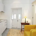 Alfama Yellow House Apartment Lisbon