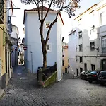 Apartment Alfama Yellow House Lisbon
