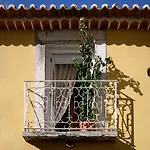 Apartment Alfama Yellow House *
