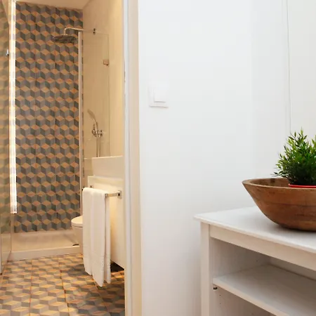 Apartment Alfama Yellow House *