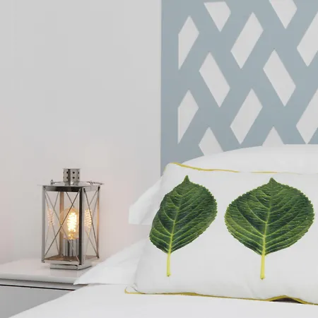 Alfama Yellow House *