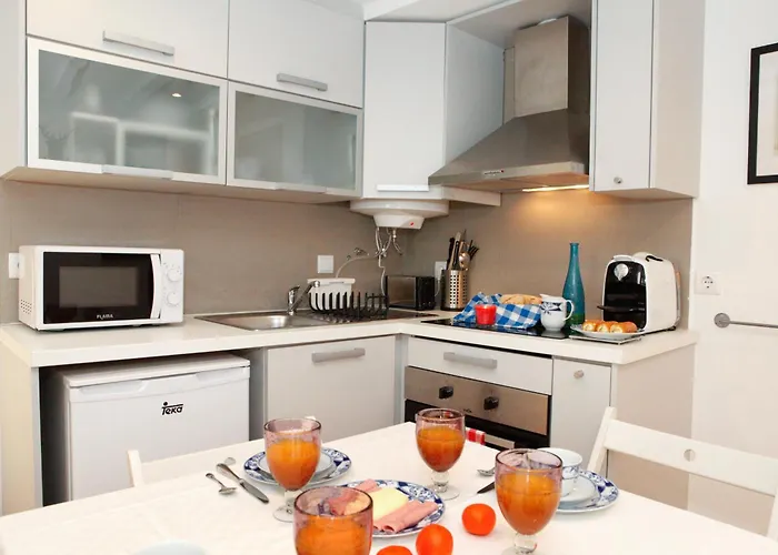 Alfama Yellow House Apartment Lisbon