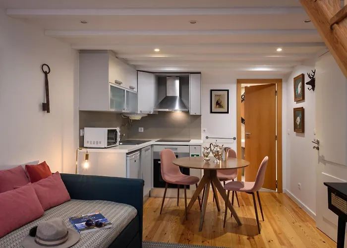 Alfama Yellow House * Lisbon