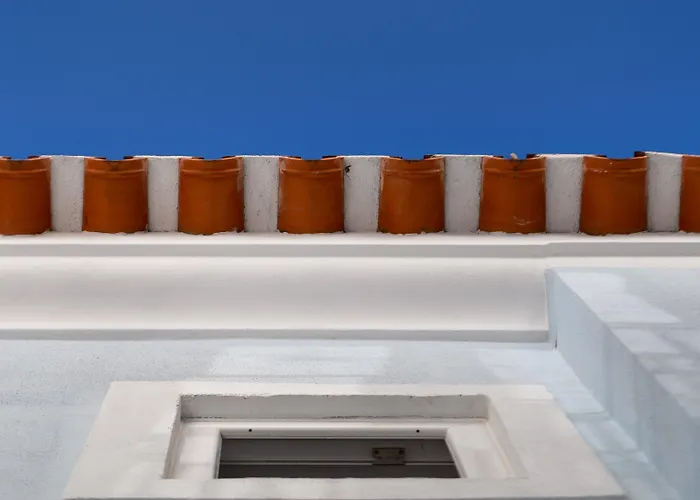 Alfama Yellow House Lizbona