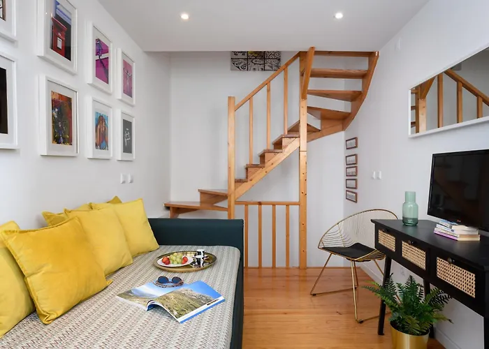 Alfama Yellow House *