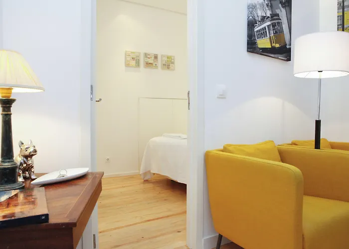 Alfama Yellow House *