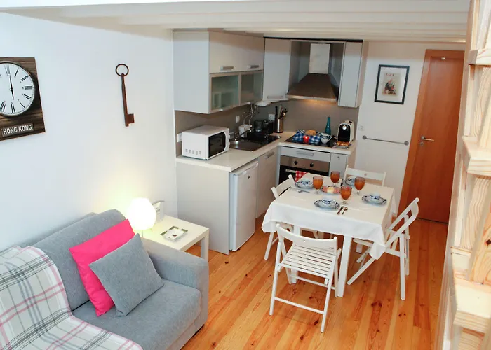 Apartment Alfama Yellow House Lisbon