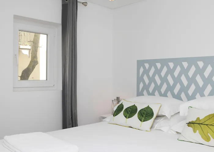 Alfama Yellow House Apartment Lisbon