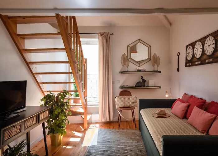 Alfama Yellow House Lisbon