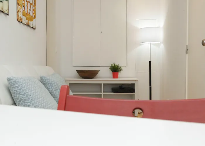 Apartamento Alfama Yellow House *